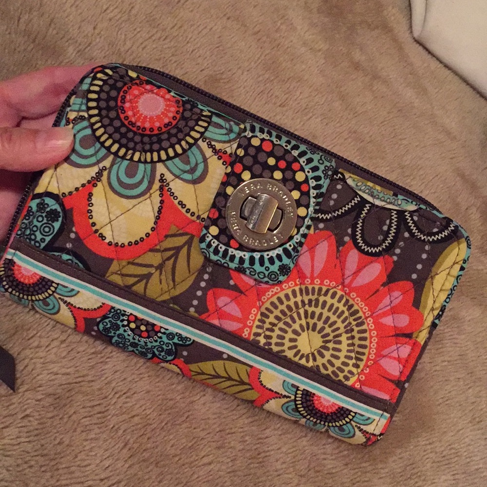 FINAL 🌹Vera Bradley Wallet